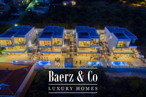 photo 4 Makarska, attractive villa with panoramic sea views