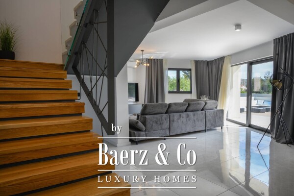 photo 30 Šibenik, luxury villa with swimming pool and basketball court