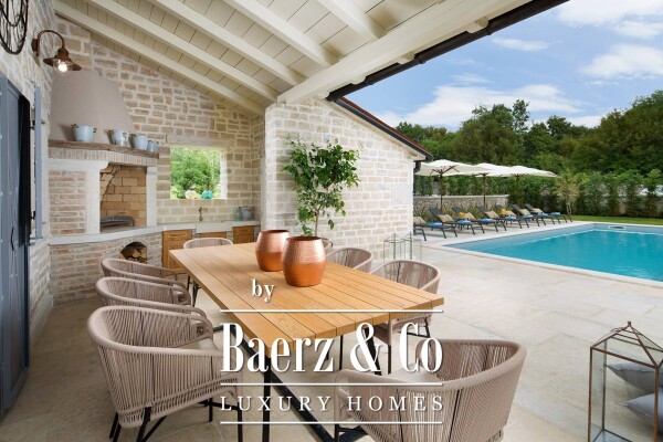 photo 1 Istria, Kanfanar, Stone villa with swimming pool and sports fields