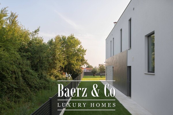 photo 39 Liznjan, an imposing villa with a swimming pool