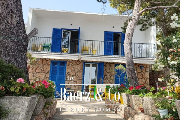 photo 23 Hvar, nice house on the south side of the island, 1st row by the sea