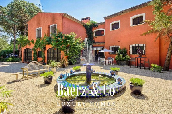 photo 5 MOUGINS -  In a close domain in the bord of the golf and Mougins School