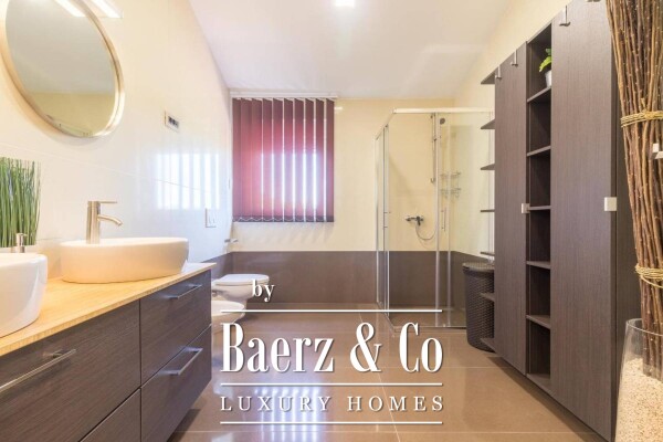 photo 29 Valtura, a luxury villa with a heated pool and a large garden, a rarity on the market