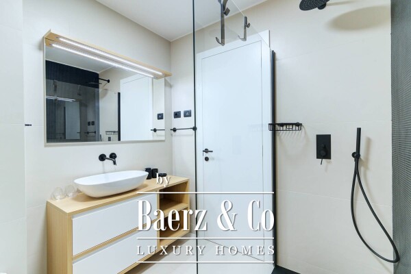 photo 12 Opatija, Volosko, luxurious four-bedroom apartment in the first row to the sea, NKP 132,51 m2