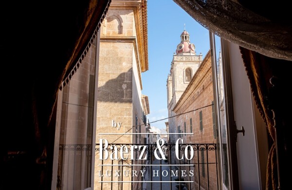 photo 7 MANSION HOUSE IN THE HEART OF THE OLD TOWN