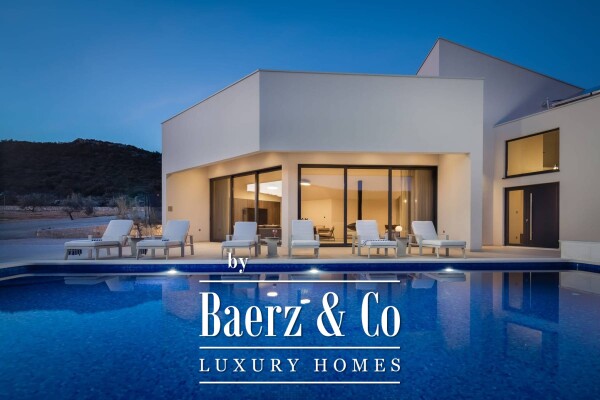 photo 32 Marina, an exceptional property near the sea