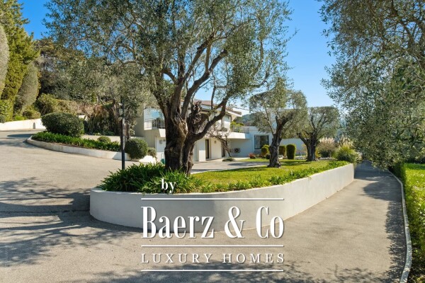 photo 11 Magnificent Californian Villa Offering  Breathtaking View