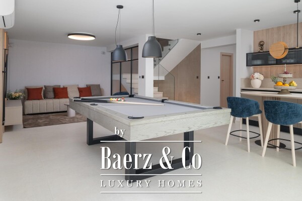 photo 21 Split, Podstrana, urban villa with swimming pool, sauna, jacuzzi and a garage