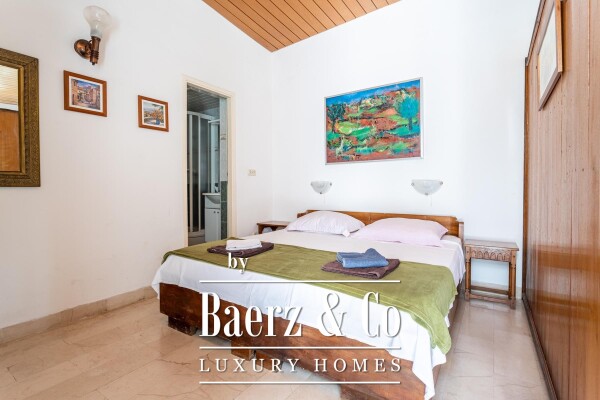 photo 10 Zaostrog, apartment house first row to the sea