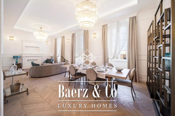 photo 13 Magnificent apartments of 230 square meters in a beautiful Niçois building on the Cours Saleya.