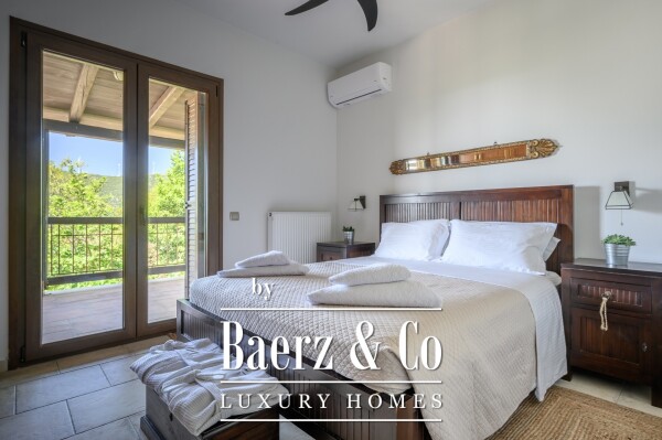 photo 17 1219953 - Villa For sale, Pilos, 260 sq.m., €1.600.000