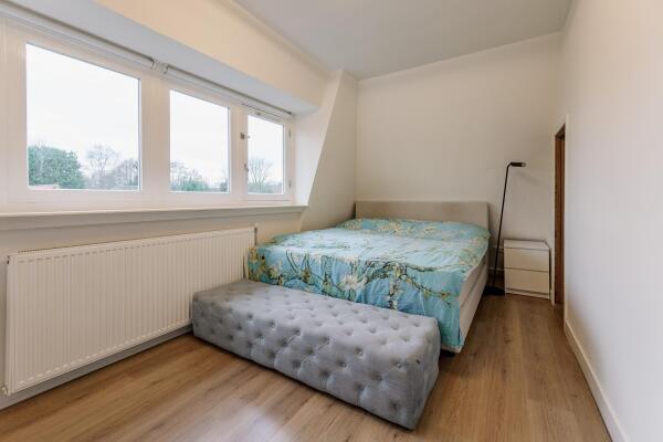 photo 33 Nieuw-Loosdrechtsedijk 60