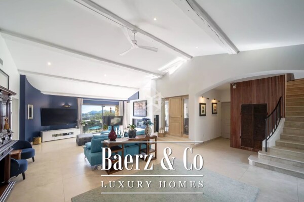 photo 7 Charming property with panoramic sea view