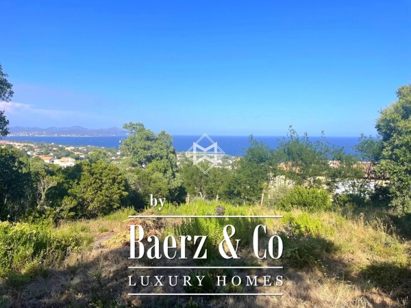 photo 1 Building plot with sea view