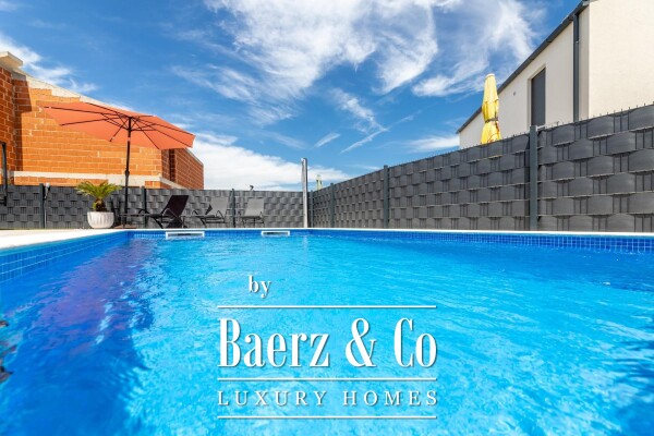 photo 19 Malinska, Renovated House with Three Apartments, 280.72m², 800m from the Sea