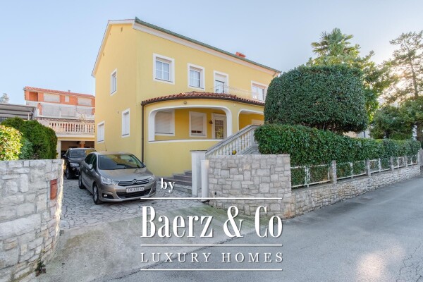 photo 1 Istria, Pula, Pješčana uvala, house with garage and garden, 100 m from the beach