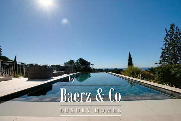 photo 2 Stunning villa with sea view