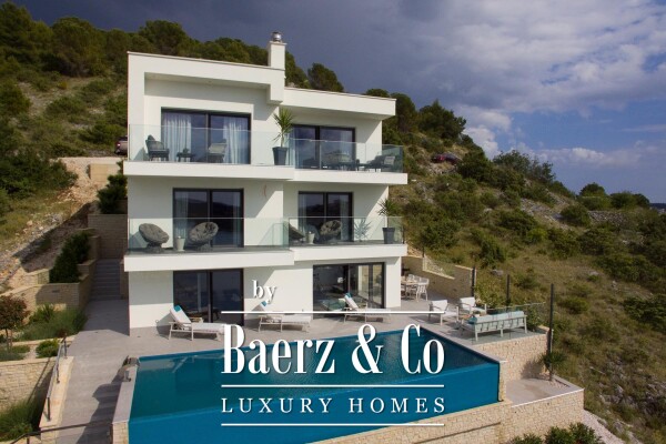 photo 21 Rogoznica, Zatoglav, luxury villa with a swimming pool, 330 m²