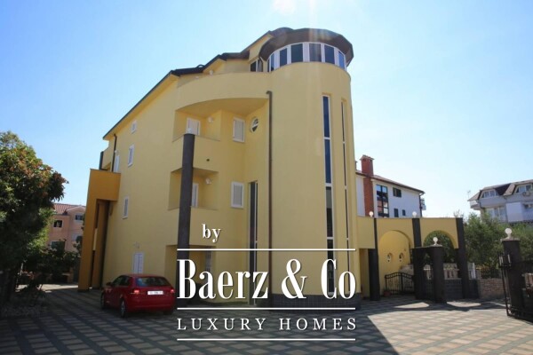 photo 1 Vodice, beautiful villa 850 m²