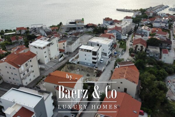 photo 1 Podstrana, Strožanac, excellent detached house - six residential units