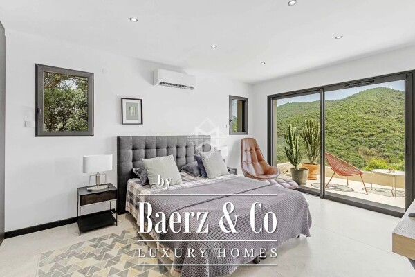 photo 10 Contemporary Villa Between Sea. Golf & Hills