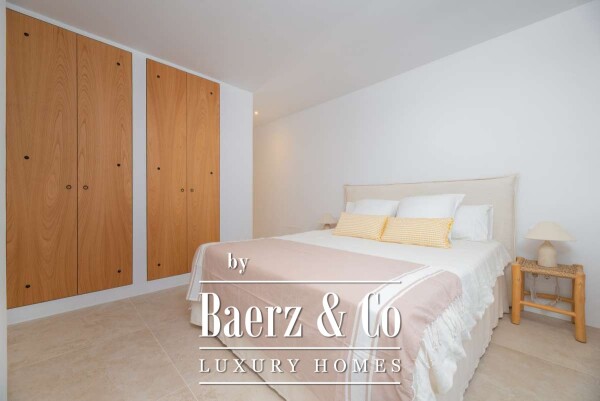 photo 33 Beautiful luxury home in Cap Martinet, Cap Martinet