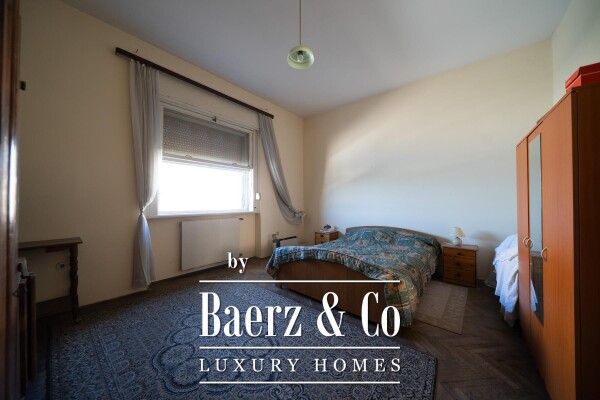 photo 10 Zadar, Branimirova obala, three-room apartment with sea view in an excellent location