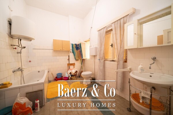 photo 18 Zadar, Branimirova obala, three-room apartment with sea view in an excellent location