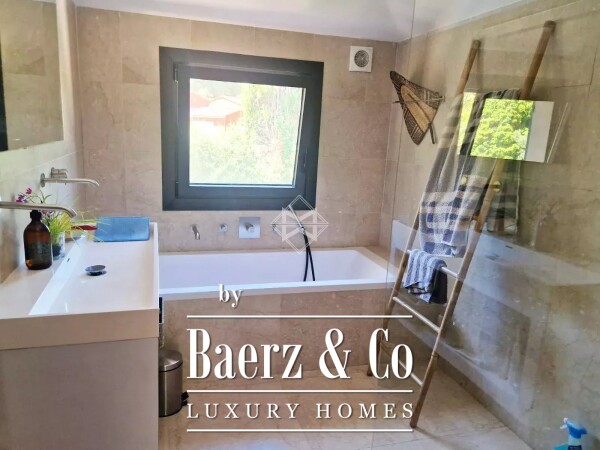 photo 10 Charming villa in a gated domain – an ideal pied-à-terre