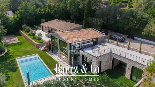 photo 13 Stone and renovated villa located in Valbonne