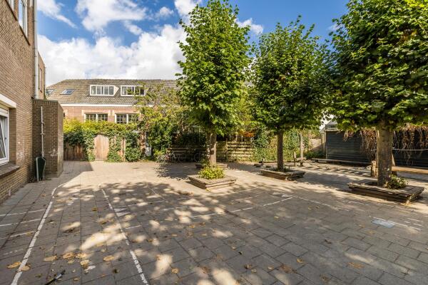 photo 73 Hilleniussingel 25