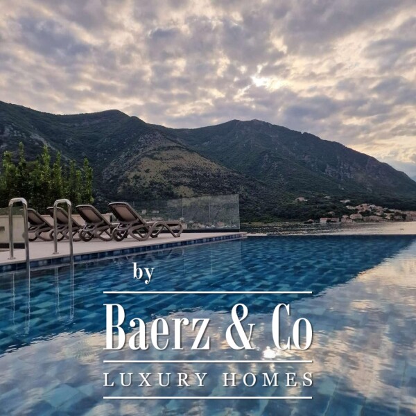 photo 7 Apartment in Kotor with a Pool and a Panoramic Sea View