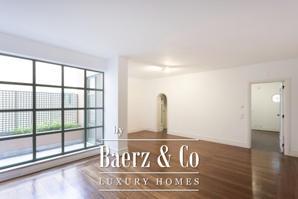 photo 18 T3 Duplex  Condominium with pool in Principe Real