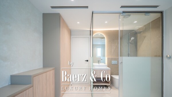 photo 13 Elegant 4-Bedroom Villa with Study for Sale in Jumeirah Village Triangle