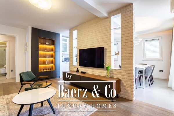 photo 1 Split, city center, three-bedroom apartment with double garage