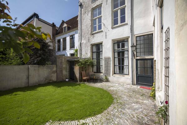 photo 54 Zaadmarkt 93