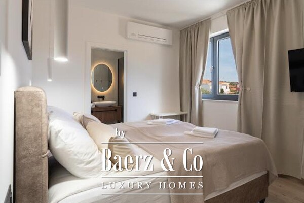 photo 35 Pag, Mandre, modern house with swimming pool in a beautiful location