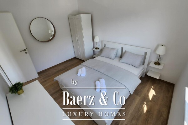 photo 6 Brač, Selca – seafront house with apartments and business premises