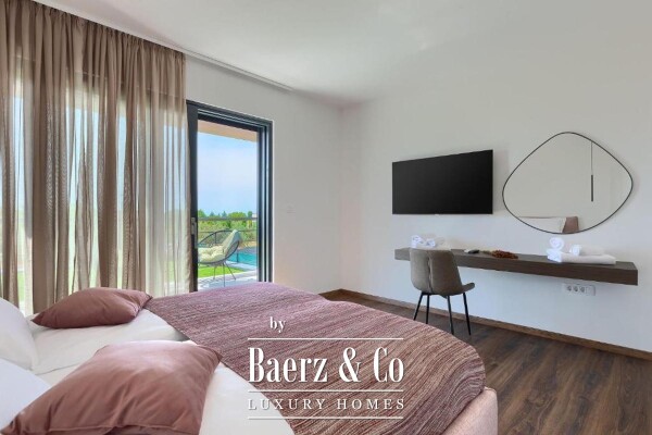 photo 31 Istria, Svetvinčenat, modern luxury villa with a heated swimming pool