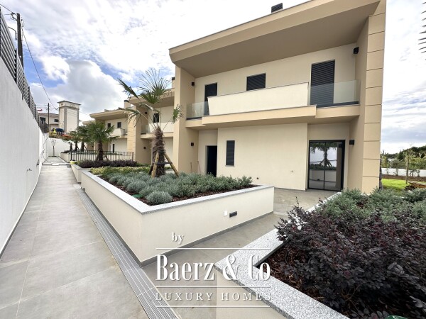 photo 2 New house in a private condominium, in Murches