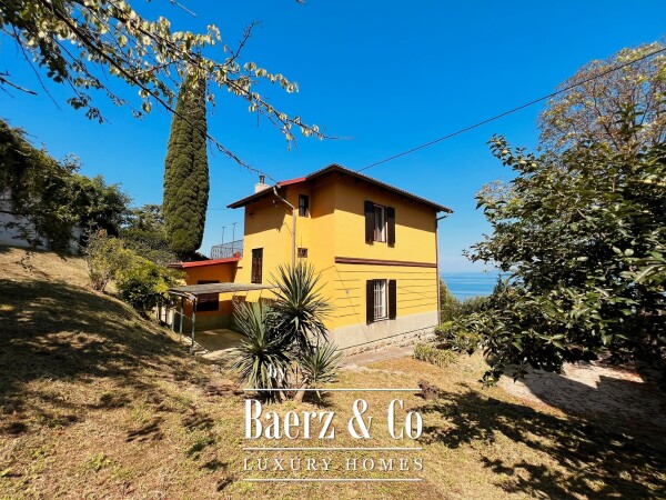 photo 1 A Rare Seaside Gem Villa in Žusterna, Koper