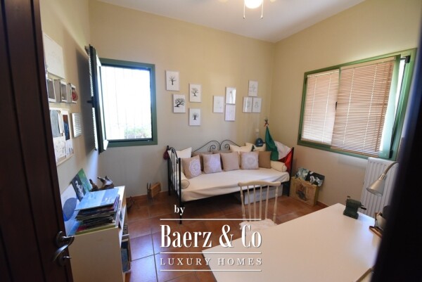 photo 24 Tuscan-Style Villa in Amarynthos with Panoramic Sea & Mountain Views