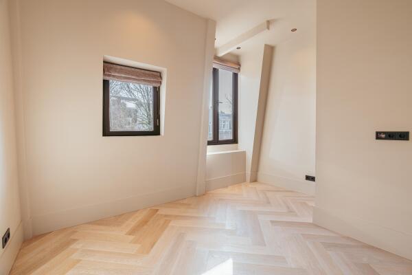 photo 25 Johannes Verhulststraat 130 2