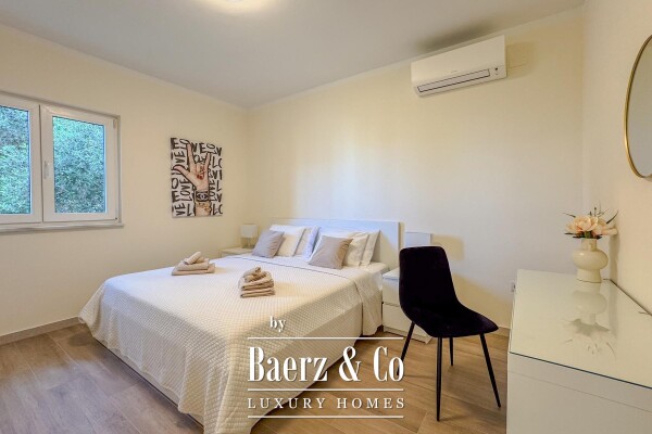 photo 23 Omiš, Krilo Jesenice, house with swimming pool and summer kitchen