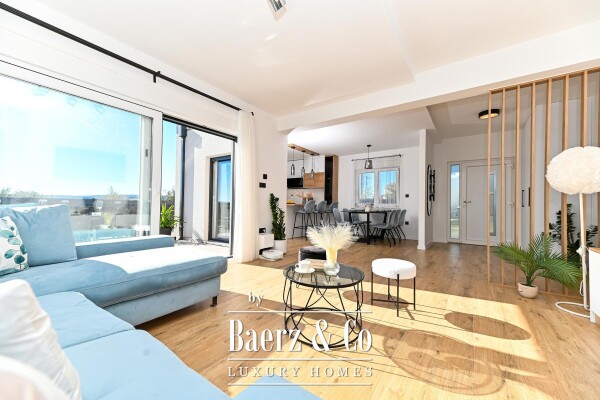 photo 3 Kaštela, newly built house with swimming pool and sea view