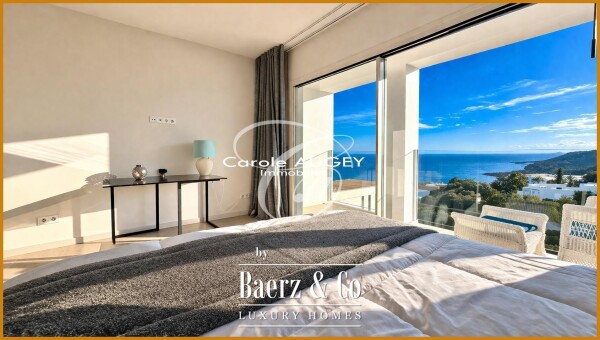 photo 18 IBIZA   Roca Llisa   Villa suspended above the sea