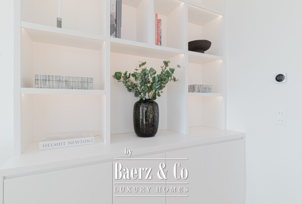 photo 5 Beautifully Renovated and Furnished Bourgeois Apartment