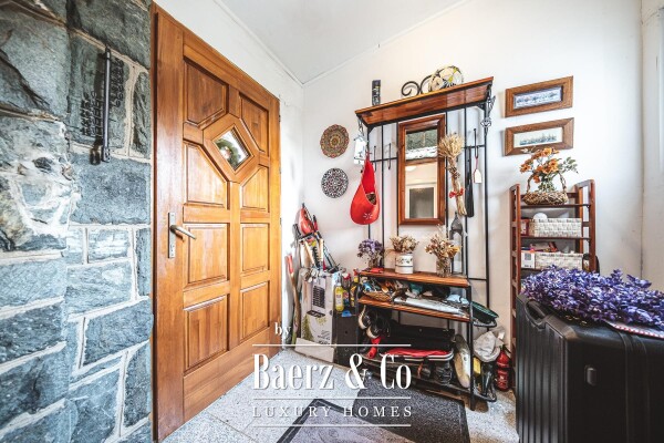 photo 11 Zagreb, Pantovčak, spacious family house 400 m² on a plot of 735 m², beautiful view