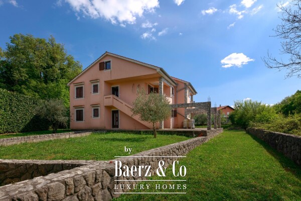 photo 2 House, Kras, beautiful house with 4 apartments and spacious garden