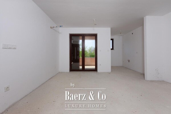 photo 13 House, Kras, beautiful house with 4 apartments and spacious garden